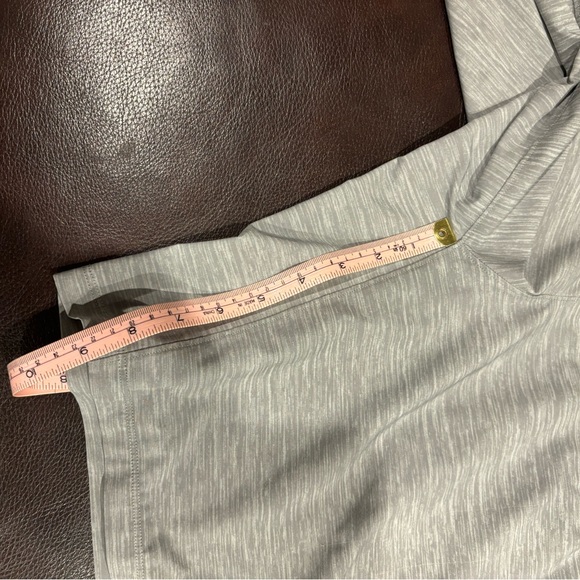 Lululemon men’s shorts - Picture 2 of 7